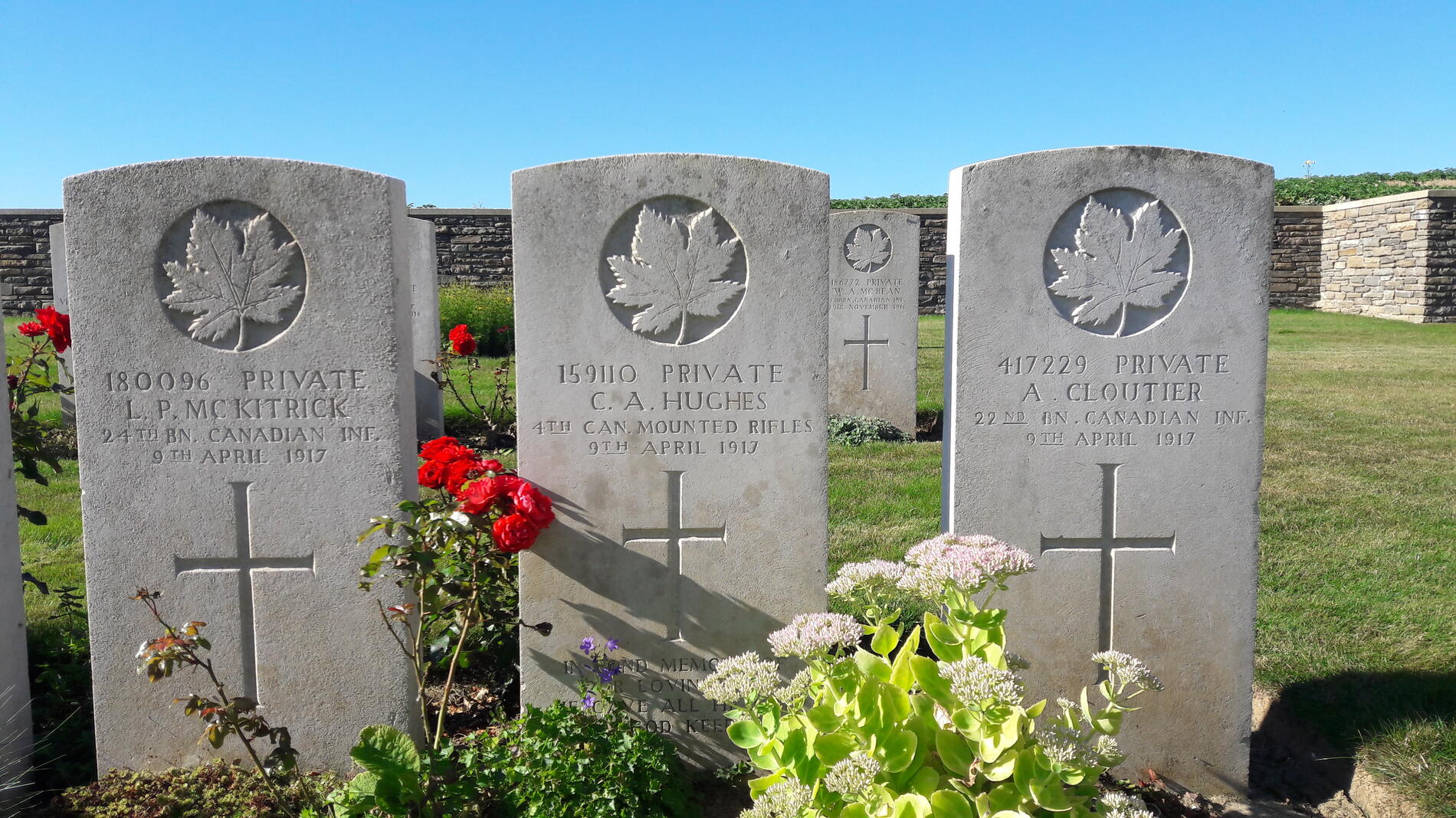 Cimetière quatre vents Estrée Cauchy 8 avril - Copyright OTBB.jpg