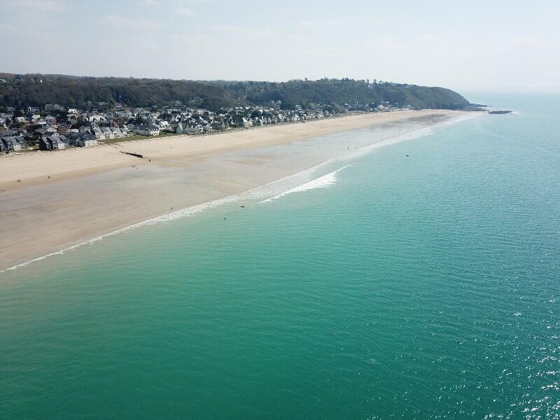 plage-cale-plaisanciers-jullouville.jpg