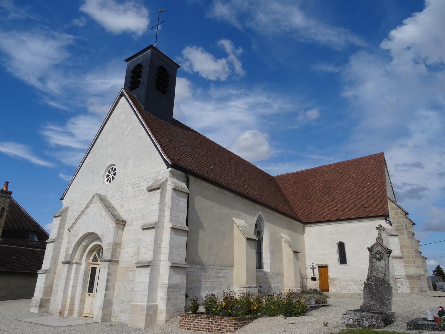 Eglise-Saint-Benoit-sur-Seine.JPG