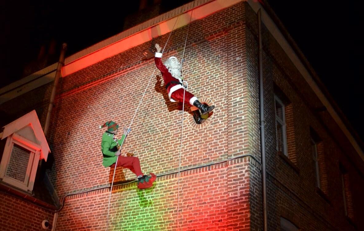 Descente Père Noël Lambres-lez-Douai 2(c)Ville de Lambres-lez-Douai p.jpg
