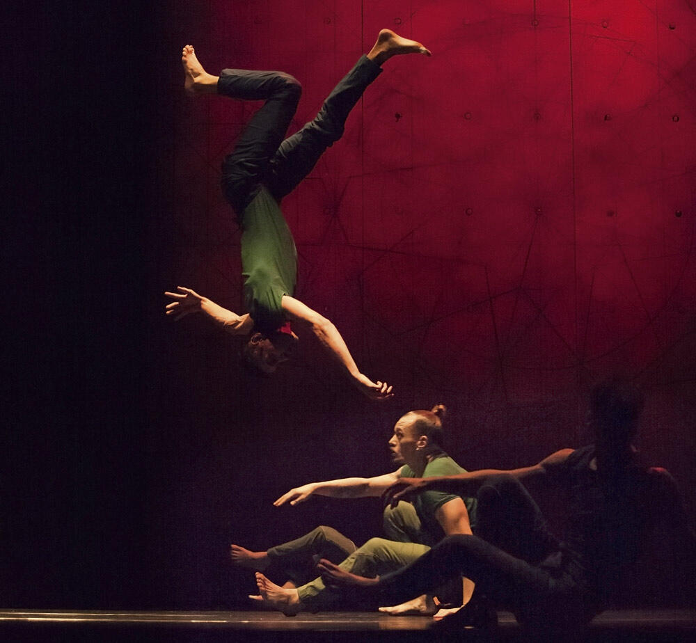 Vertikal danse le channel.jpg