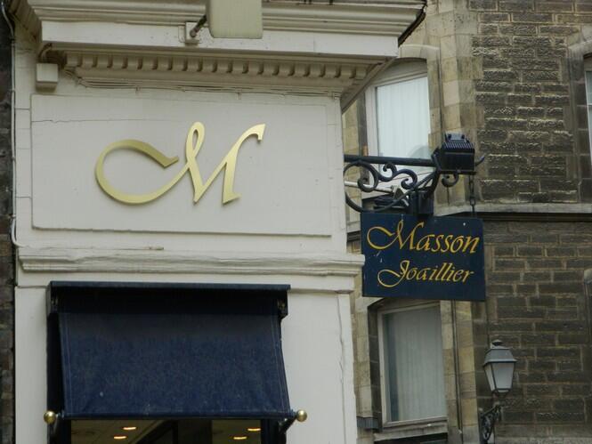 img-name-mising