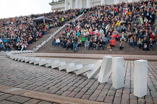 villeenjeux_dominoes_c_simokarisalo.jpg