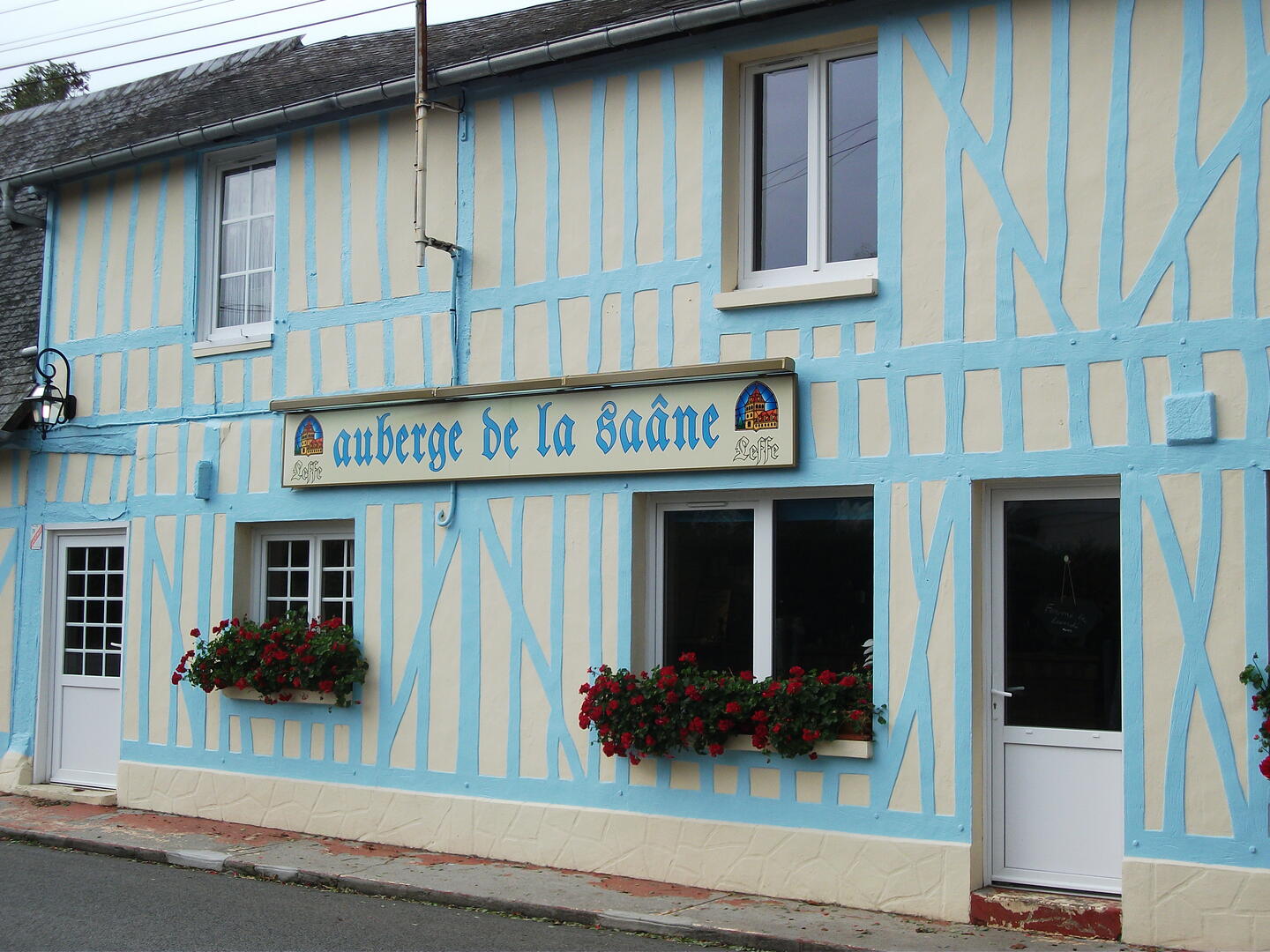 La façade de l'Auberge