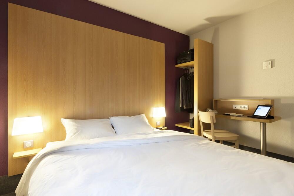 B and B Hôtel de Troyes Saint Parres