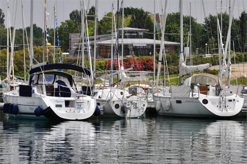 port_vue_sur_capitainerie.jpg