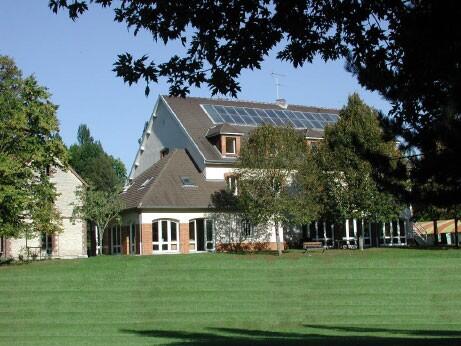 Auberge de Jeunesse - Extérieur.jpg
