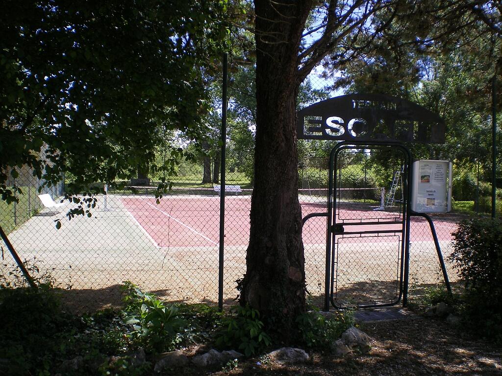 TERRAIN TENNIS MUNICIPAL
