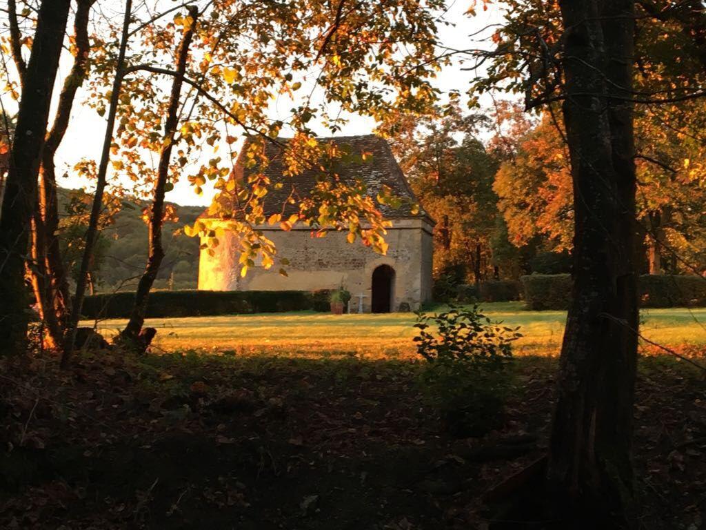 CHÂTEAU DE PERRON