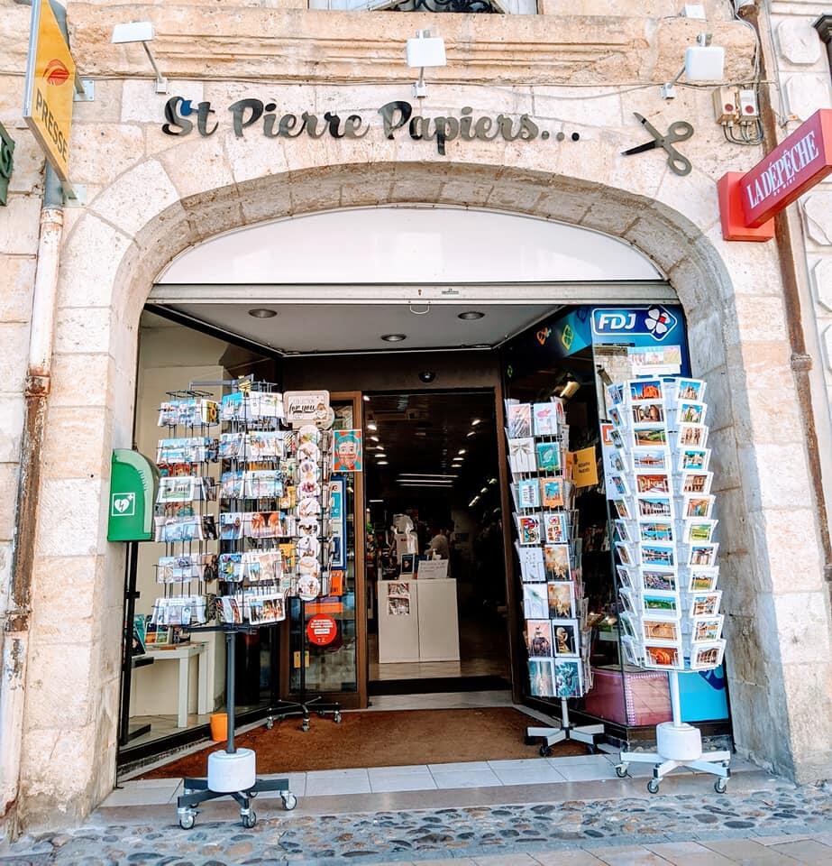 Saint Pierre Papiers