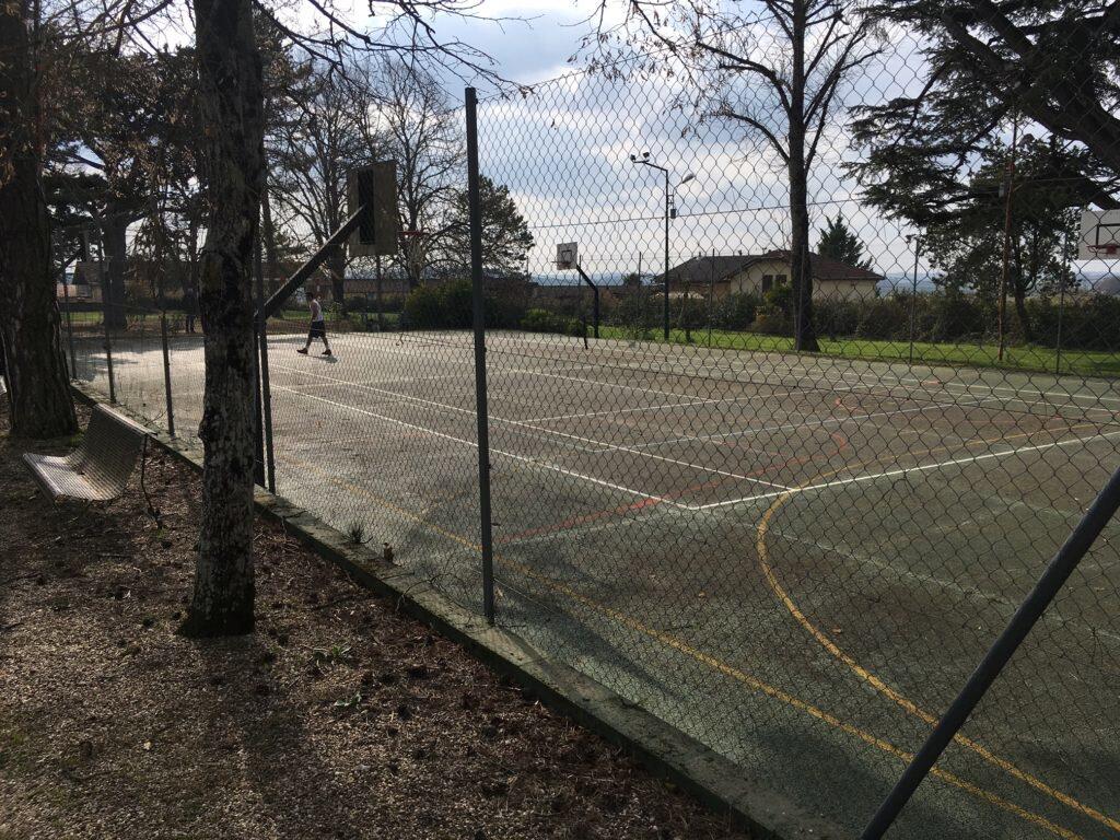 Terrain tennis Saint-Puy