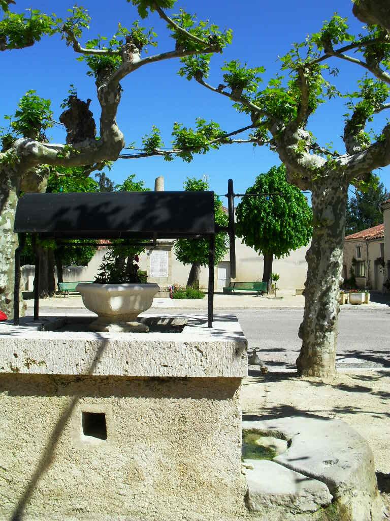 AIRE DE PIQUE-NIQUE