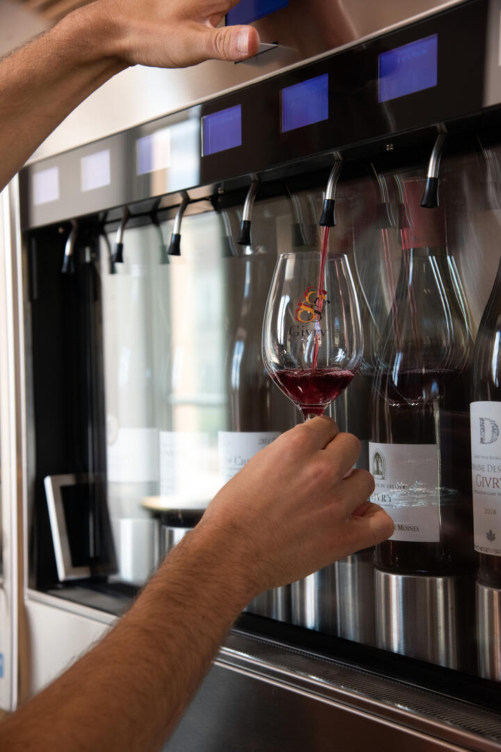 Givry-caveau-vin-degustation-bouteille-2020-Rozenn-Krebel (10)
