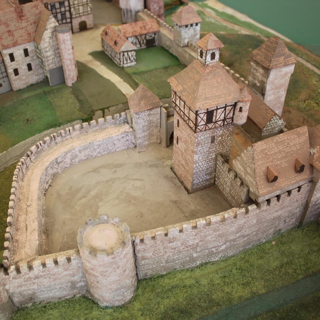 maquette de Chalon en 1500, détail châtelet crédits Ville de Chalon sur Saône