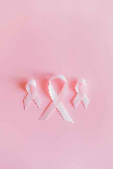 Octobre Rose - pexels-shvetsa-3900424