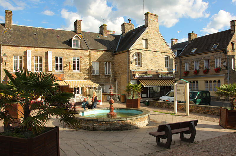 Place du Tripot à Clécy