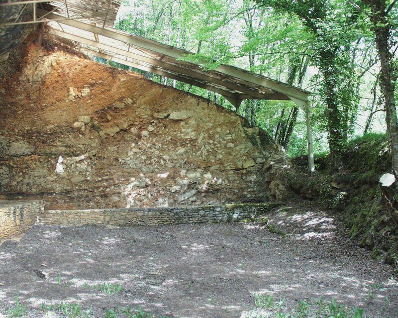 La Ferrassie - Stratigraphie