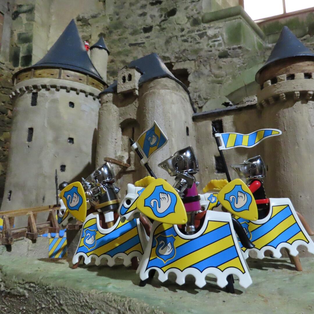 Drôle de guerre façon Playmobil