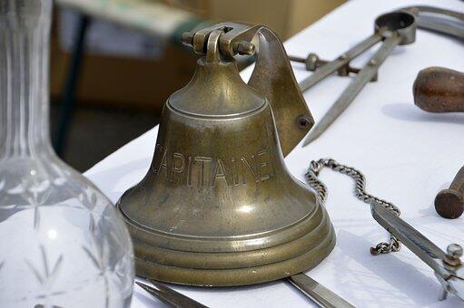 bell-3336081__340