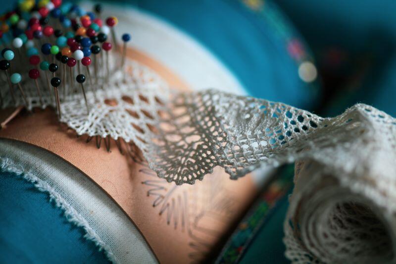 demiahl-bobbin-lace-5258545©Demiahi de pixabay