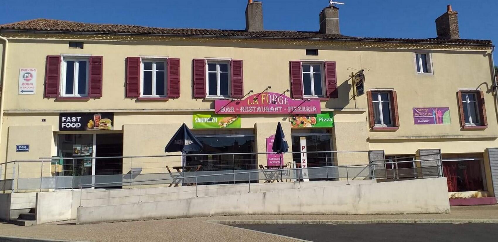 faye-labbesse-restaurant-la-forge-facade