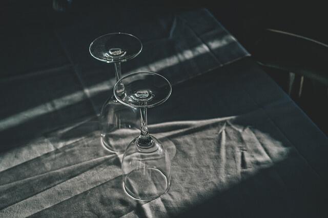 table-5706576_640