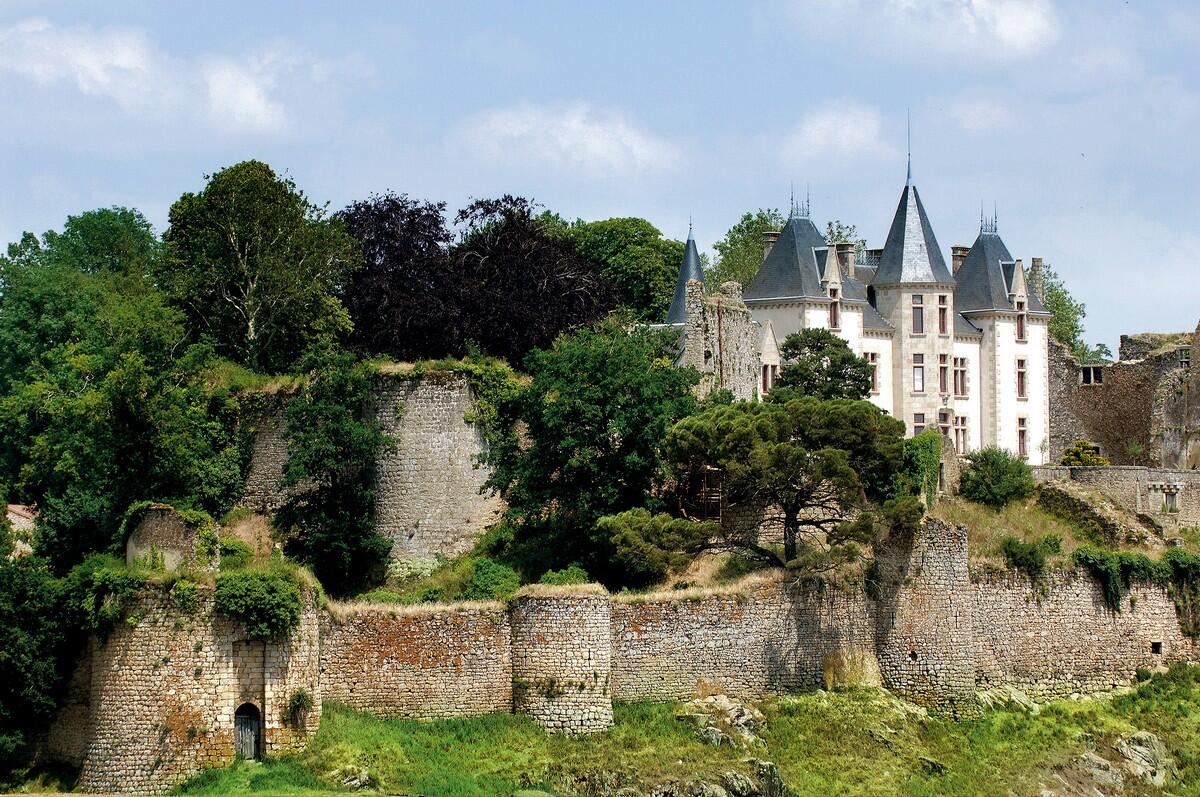 210918-bressuire-visite-chateau