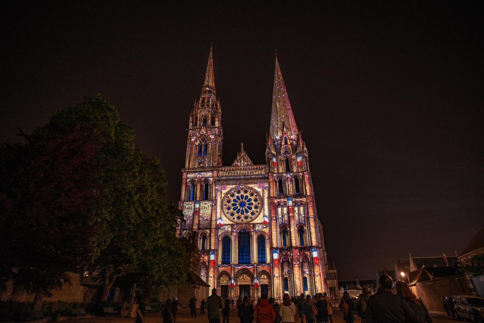 Cathédrale 6 ©VilledeChartres_GroupementMartino ©Spectaculaires, Allumeurs d'images
