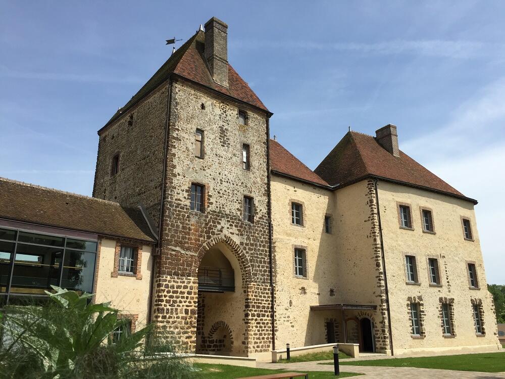 Château de Senonches_côté cour