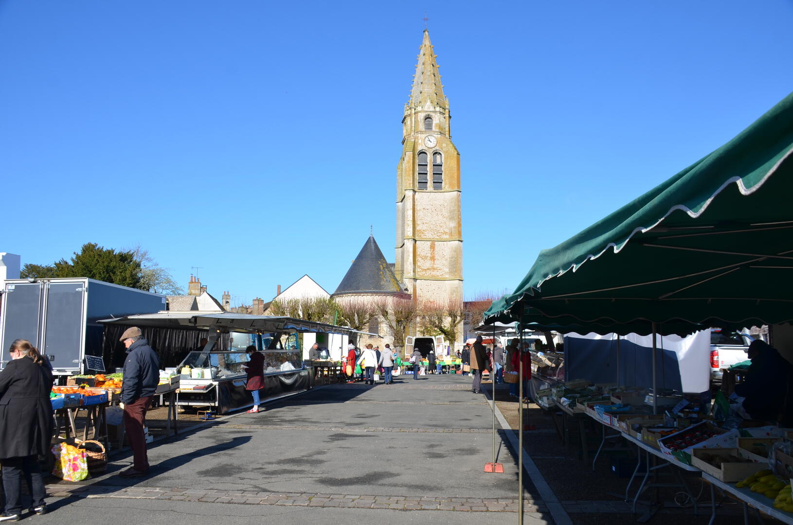 Marché de Cloyes