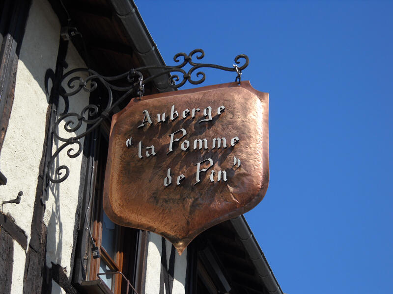 La-Pomme-de-Pin-3