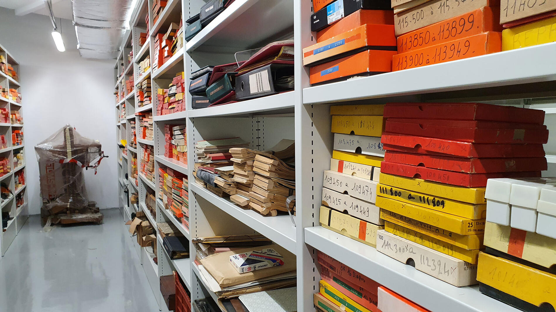 06-10-atelier-service-archives