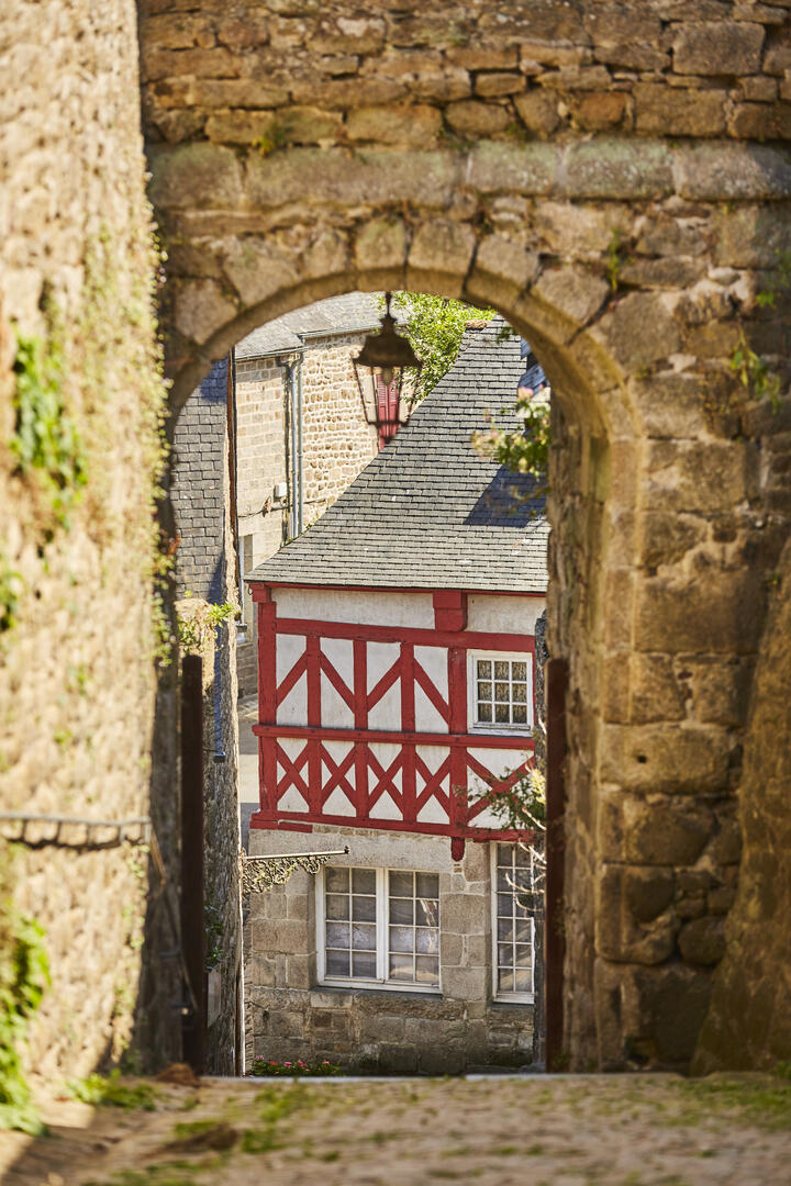 Moncontour_Poterne_StJean