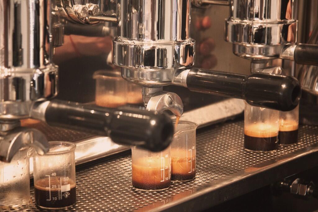 CAFE BAR