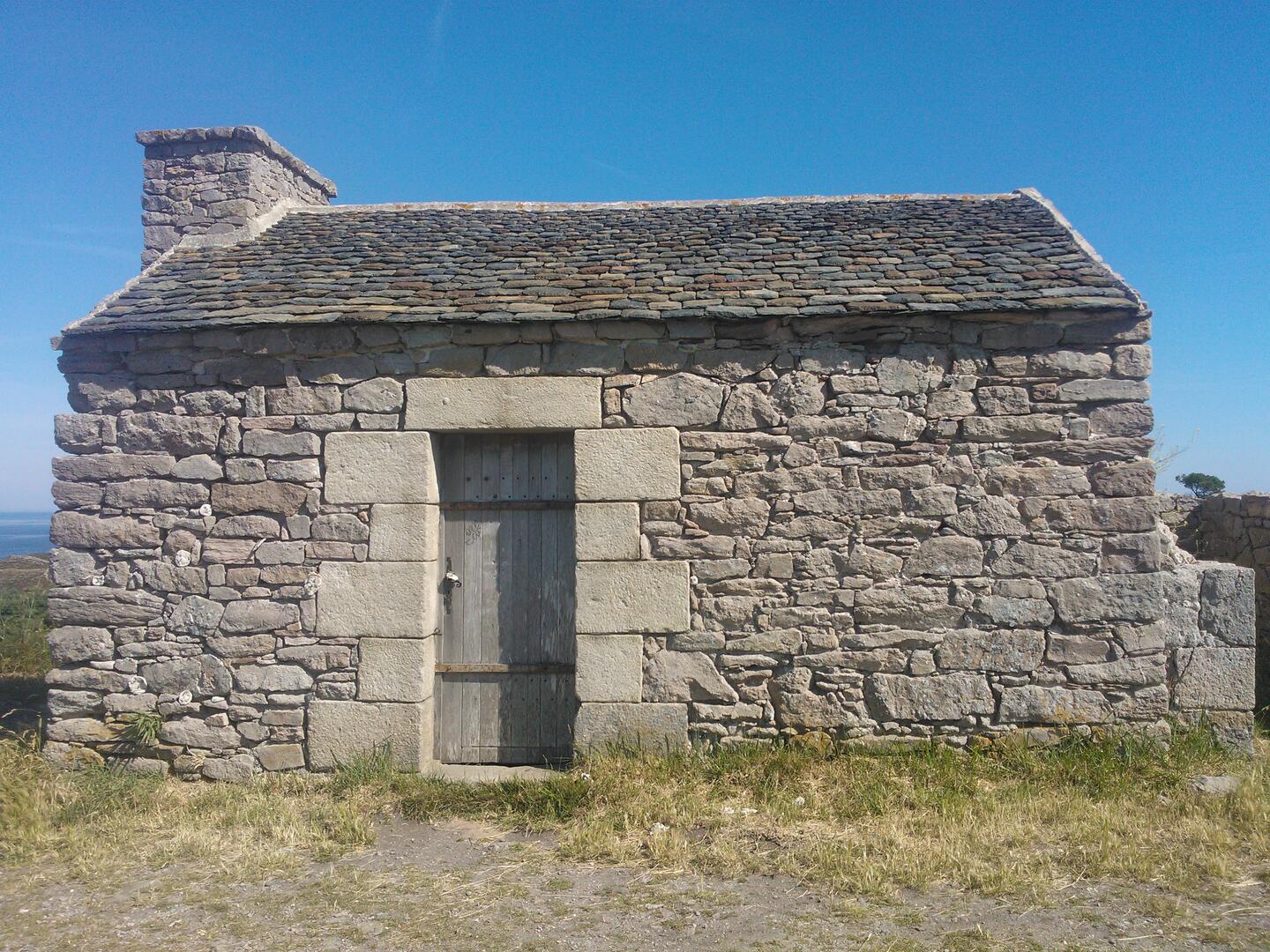 Corp-de-garde©Office-de-tourisme-Erquy