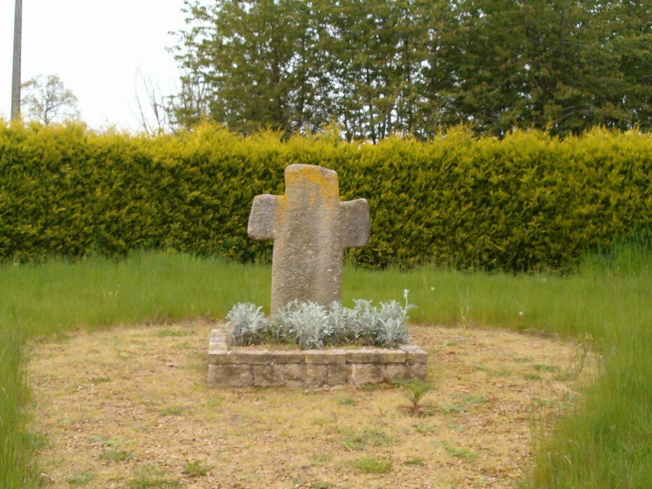 Croix St Germain -Hénon - Moncontour