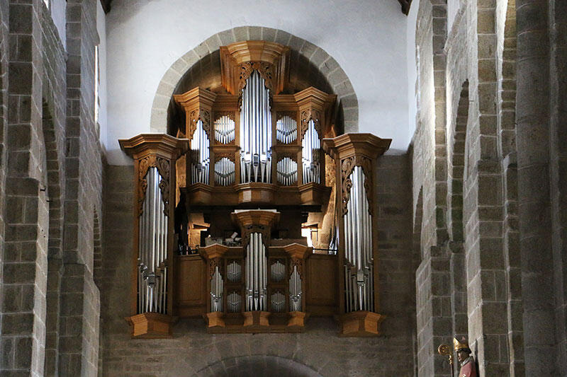 Eglise-romane-Loctudy-Pays-Bigouden-Bigoudenjoy