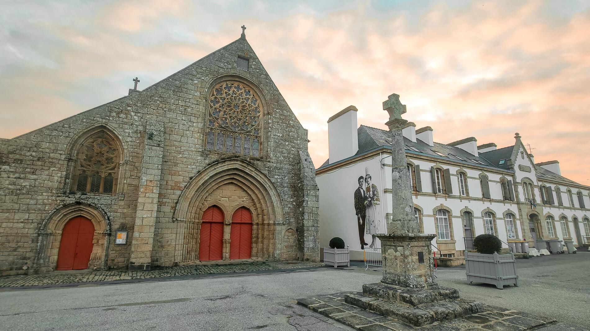 Pont-l'Abbé - église des Carmes - Bigoudenjoy