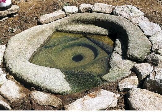 fontaine-des-fonts-de-la-ville-bouvier-plemy