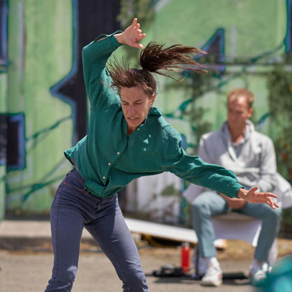 63-illustration_id-1749562842