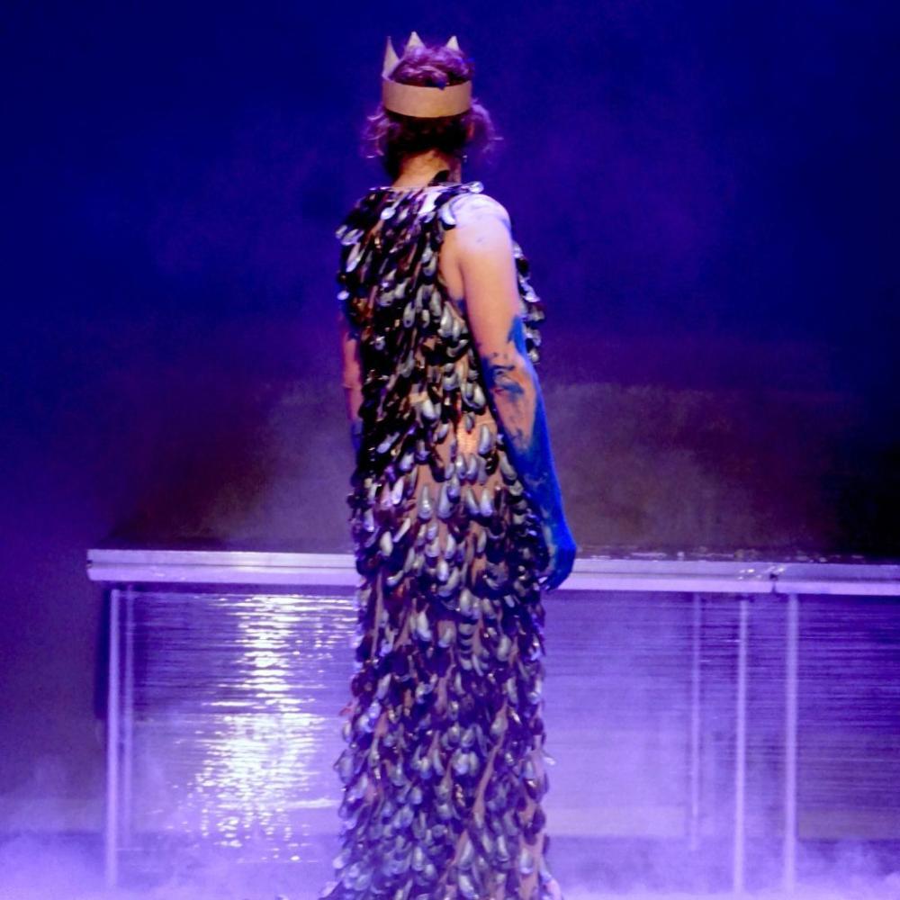 71-illustration_id-1749562064