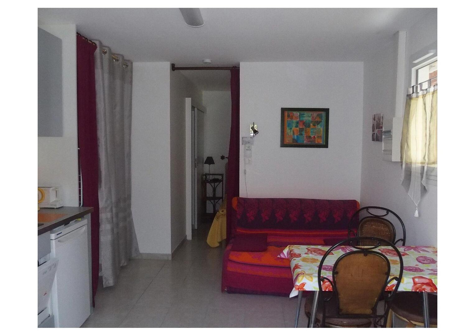 ALBANESE-STUDIO-CABINE--2-ETOILES