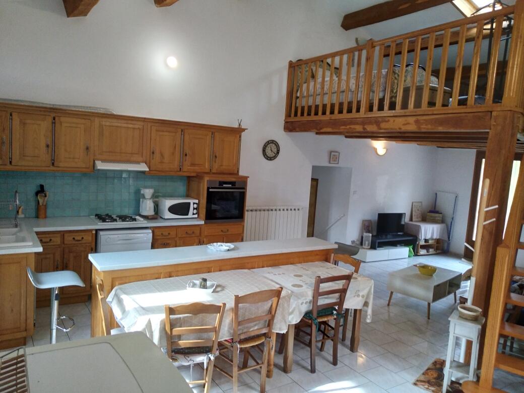 BLANC Hameau de Vinas Noueau appt ECC AVENE