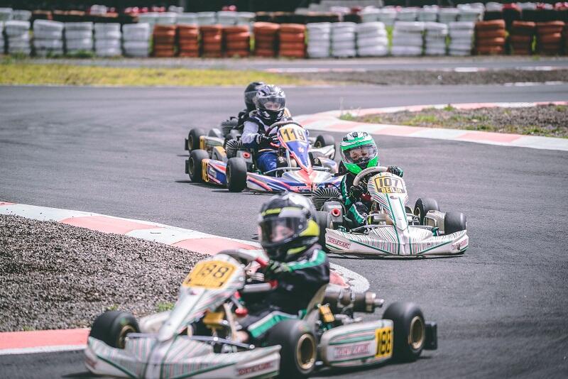 Karting © Diego Gavilanez - Unsplash