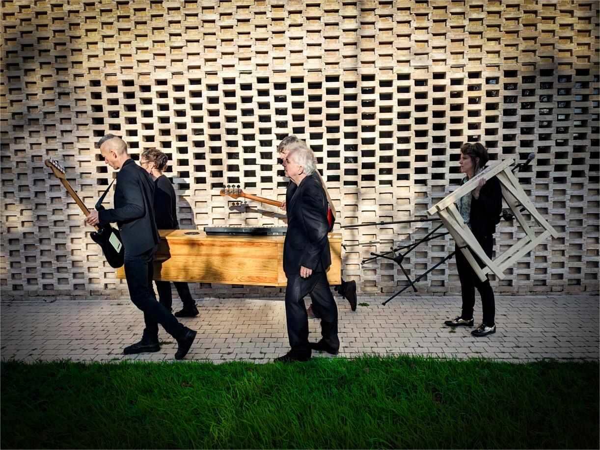 On opère bien les morts