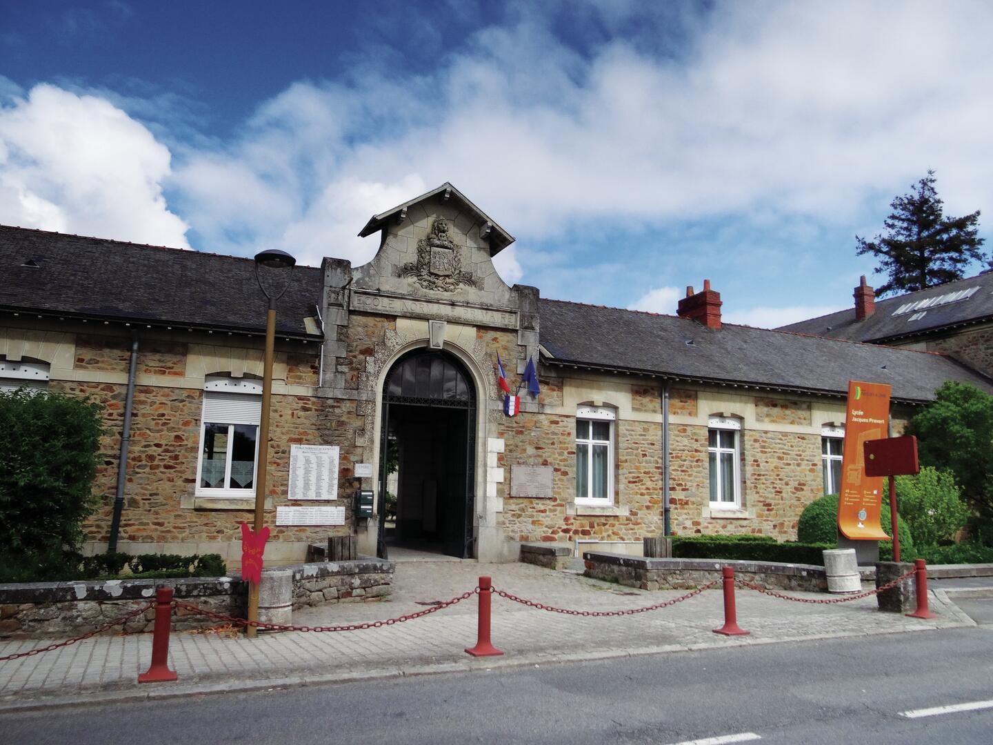 Ancienne Ecole Normale 6