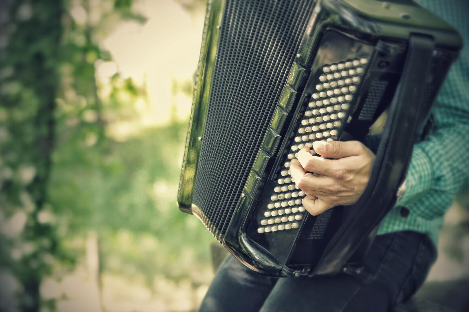 accordion-1512309_1920