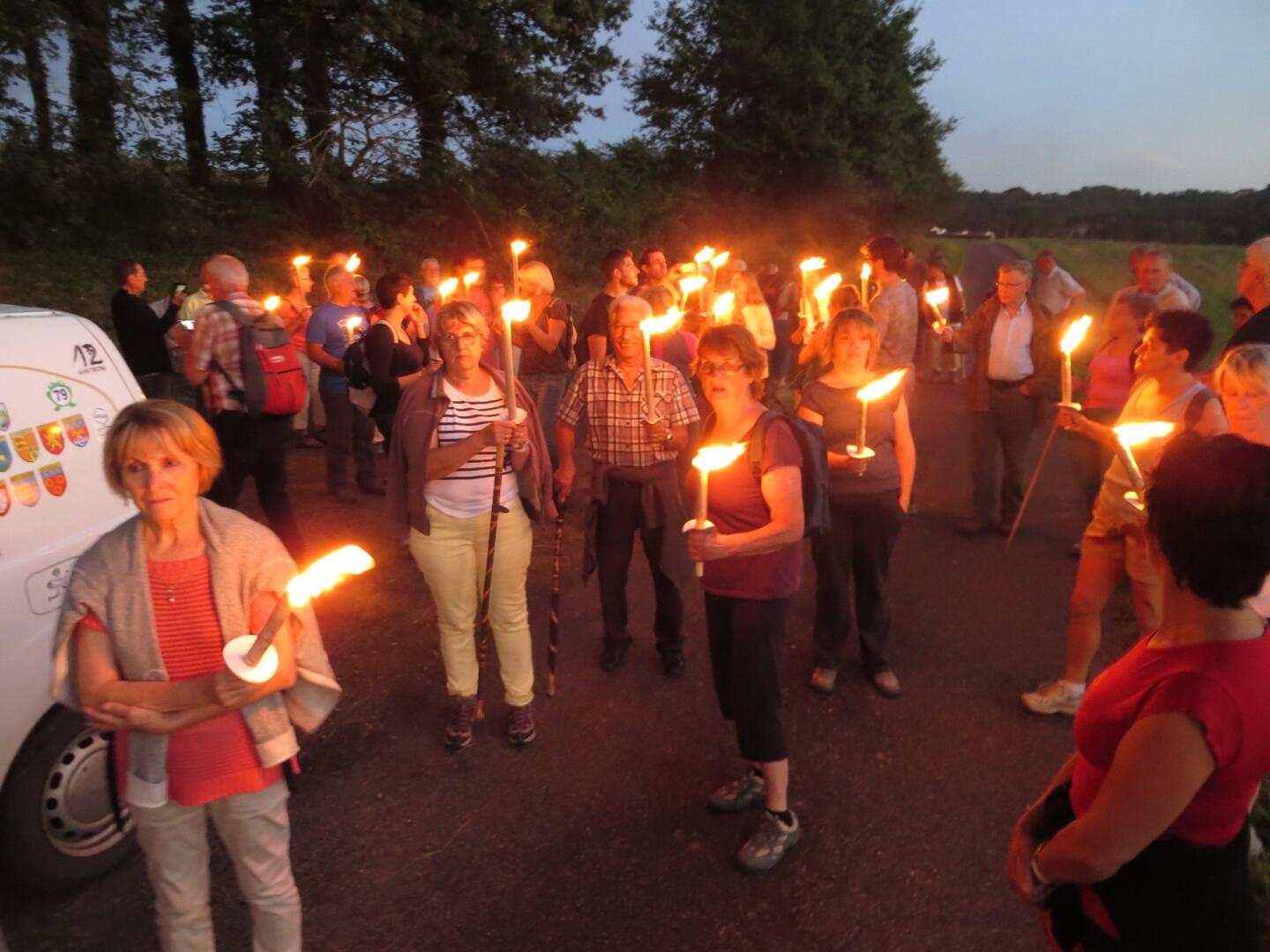 2017 photo 1 saint jean allumage des flambeaux
