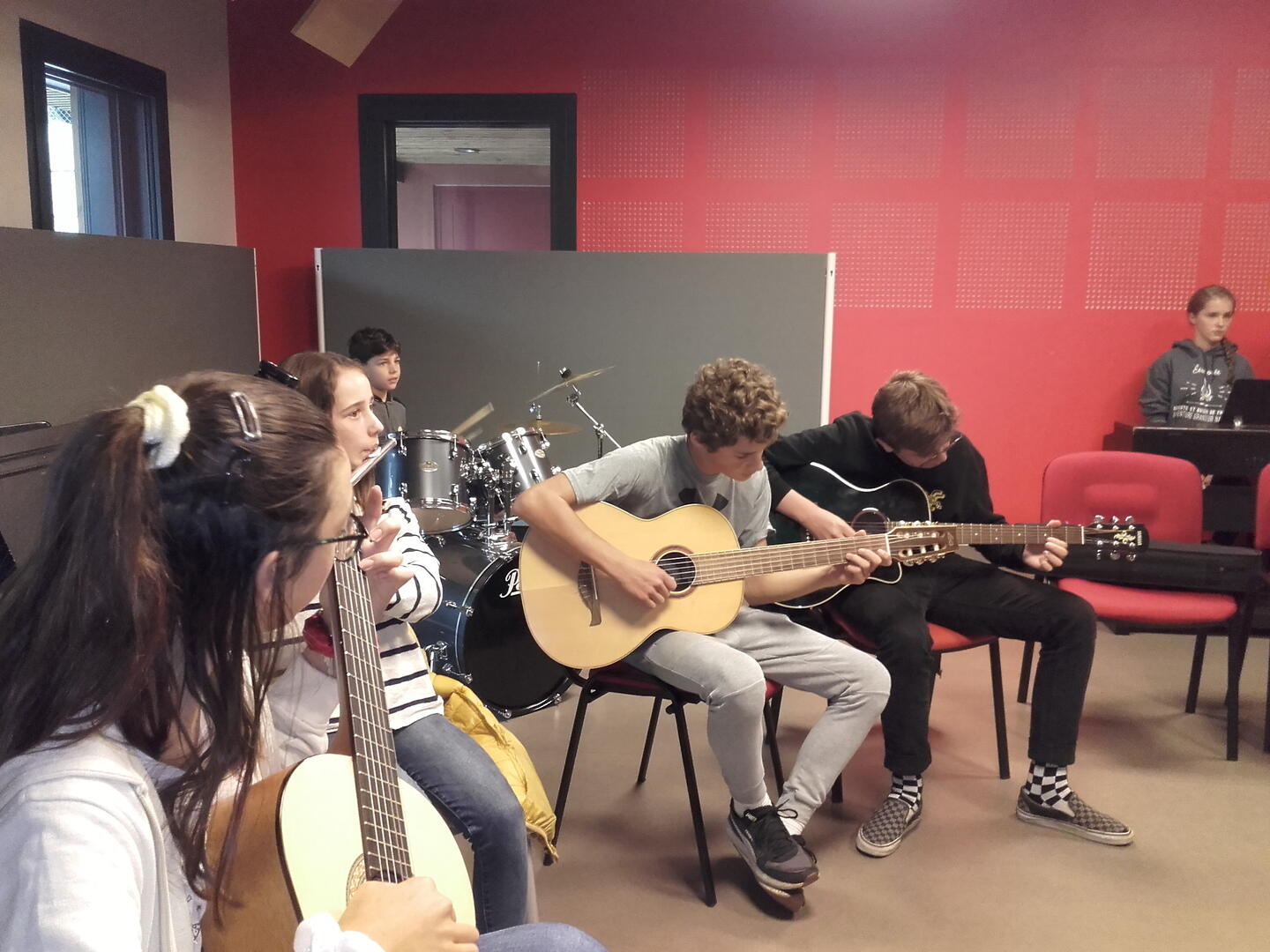 24062020-ecoluemusique-saintcere-Atelier-musique-trad