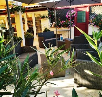 Au Xylocharme_Padirac_terrasse